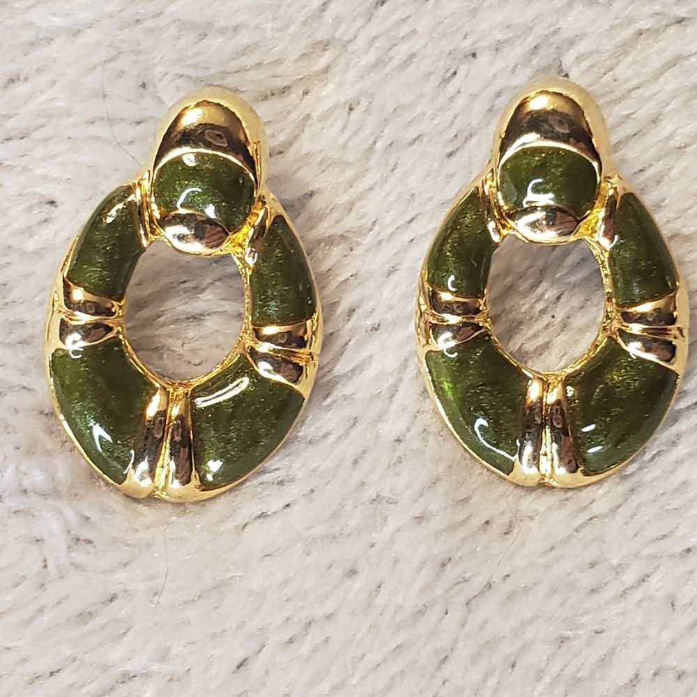 Retro Chunky style earrings green and gold